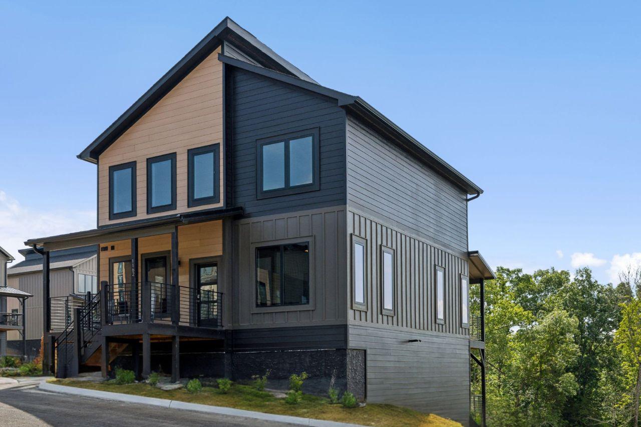 Vacation Rentals near Wilderness Vacation Rentals Sevierville Tennessee Lodge at Reedmont